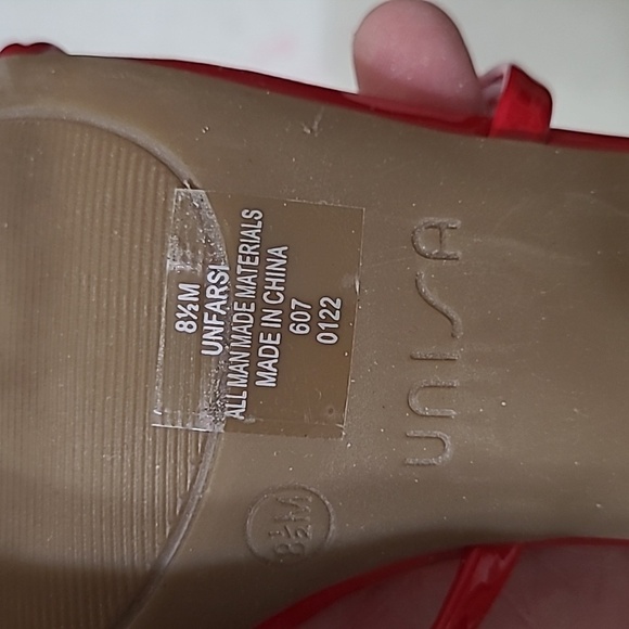 Unisa Candy Apple Red Strappy Heels with Square Toe size 8.5 - Picture 8 of 9